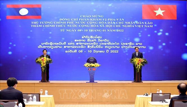 Vietnam donates 1 million COVID-19 vaccine doses to Laos